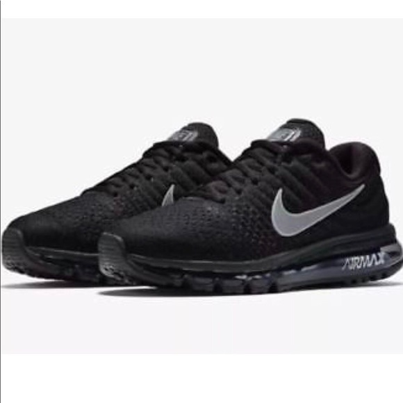 Womens Nike Air Max 2017 849560 001 Black NWT Womens Nike Air Max 2017 849560 001 Black NWT